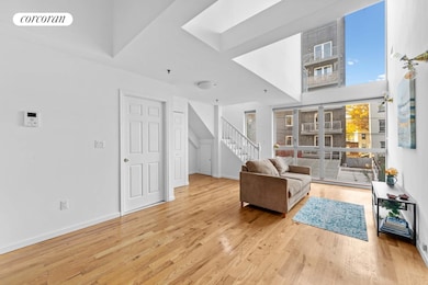 30 Devoe St unit 2B, New York, NY 11211 - photo 2