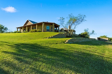 135 Serrano Ct, Weatherford, TX 76087 - photo 3