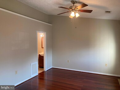 10608 Joyceton Dr, Upper Marlboro, MD 20774 - photo 5