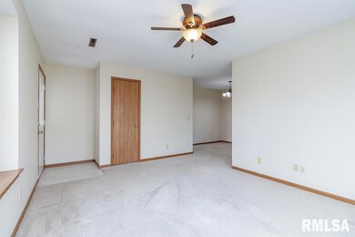 2514 E 51st St unit D, Davenport, IA 52807 - photo 3