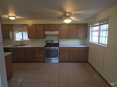 2020 I St, Heyburn, ID 83336 - photo 6