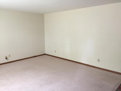 5425 Rockwood Rd, Columbus, OH 43229 - photo 5