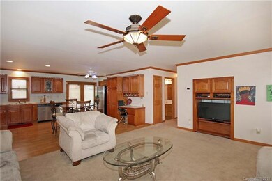 129 Morrison Creek Rd, Statesville, NC 28625 - photo 6