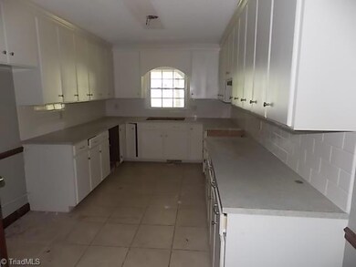 219 Sawyersville Rd, Asheboro, NC 27205 - photo 3