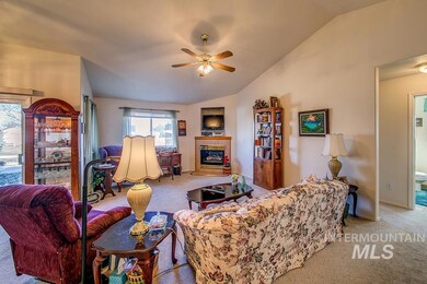 828 W Oakmont Ave, Nampa, ID 83686 - photo 3