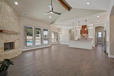 1039 Alex Dr, Springtown, TX 76082 - photo 4