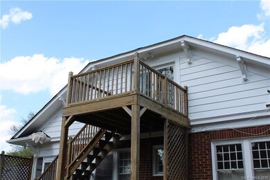 249 N Race St, Statesville, NC 28677 - photo 4