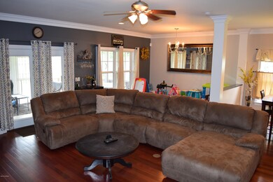 Living Room-Formal Dining