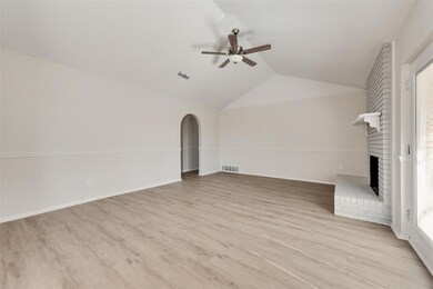 8505 Gibbs Dr, Fort Worth, TX 76108 - photo 6