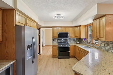 spacious kitchen SS appliances