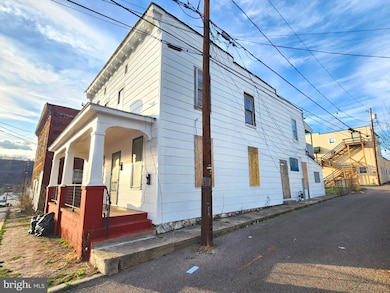 14 E Fourth St, Cumberland, MD 21502 - photo 2