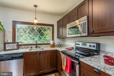 337 Ellerton S, Laurel, MD 20724 - photo 2