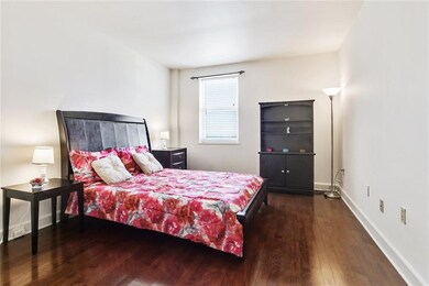 Spacious bedroom! No carpet!