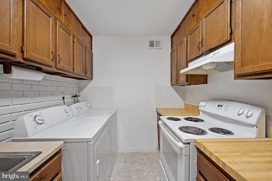 81 Woodway Dr, West Deptford, NJ 08066 - photo 7