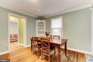 1402 Erskine St, Takoma Park, MD 20912 - photo 7