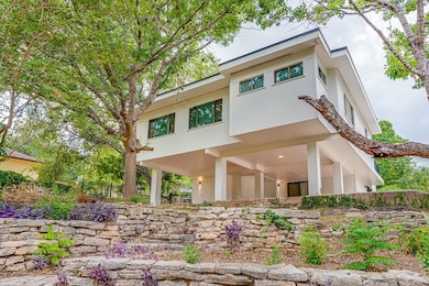 568 W Quill Dr, San Antonio, TX 78228 - photo 3