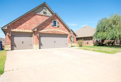 10217 SW 24th St, Yukon, OK 73099 - photo 3