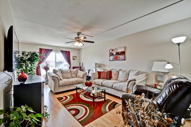 LIVING ROOM WITH PICTURE WINDOW