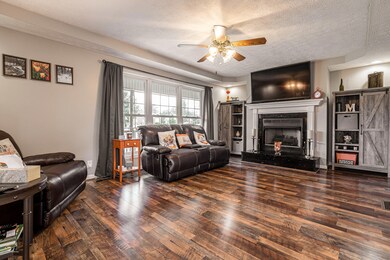 338 Kingswood Drive-21