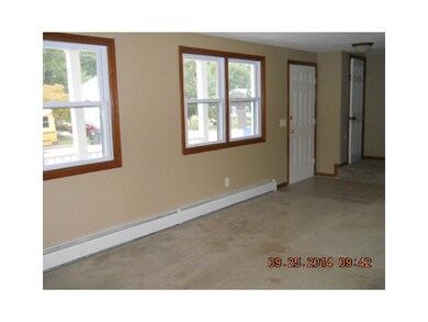 54 Sycamore Dr, Cranston, RI 02921 - photo 3