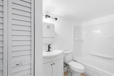 555 62nd St S unit 112, St. Petersburg, FL 33707 - photo 7