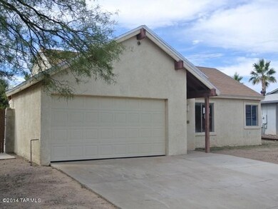 022-220591 Front Left