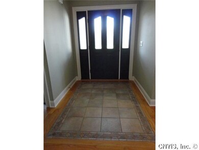 Foyer inlaid cermaic tile