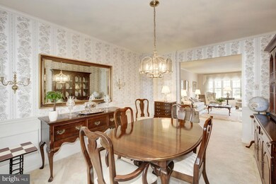 6197 Vine Forest Ct, Falls Church, VA 22044 - photo 5