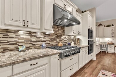 Stunning Chefs Kitchen