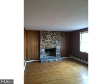 1220 Mill Creek Cir, Southampton, PA 18966 - photo 4