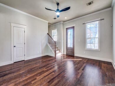 621 E Euclid Ave, San Antonio, TX 78212 - photo 4