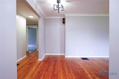 621 Hull Ave, Findlay, OH 45840 - photo 3