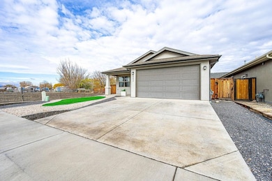 2992 Debra St unit A, Grand Junction, CO 81504 - photo 2