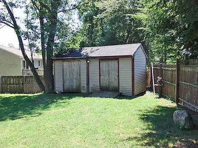 1761 Pontiac Ave, Cranston, RI 02920 - photo 4