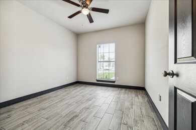 7918 Bowen St unit A, Houston, TX 77051 - photo 6