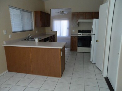 LARGE KITCHEN AND BREAKFAST ROOM