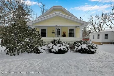 1942 Walnut St, Holt, MI 48842 - photo 3