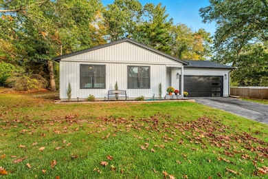 478 Wauregan Rd, Danielson, CT 06239 - photo 3