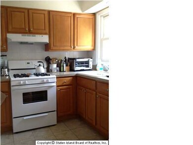 53 Foote Ave, Staten Island, NY 10301 - photo 5
