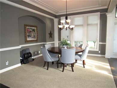 Dining room (2)