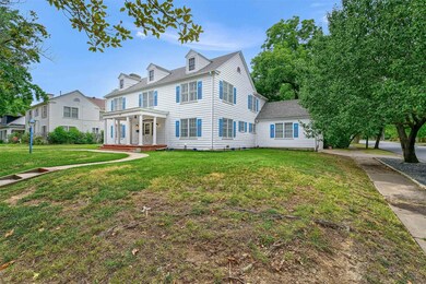 1130 W Morton St, Denison, TX 75020 - photo 4