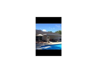 Swimming Pool/Hot Tub/Sauna.