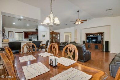 Listing_669105_Photo_10