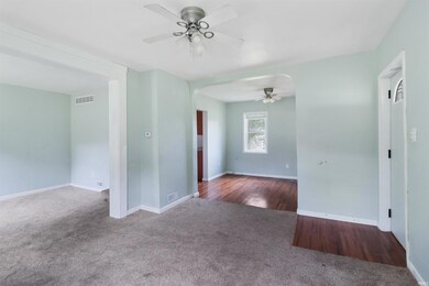 258 S Hendricks St, Andrews, IN 46702 - photo 5