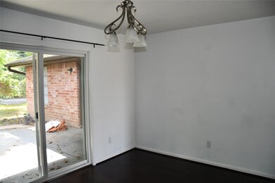 5434 Goldspier St, Houston, TX 77091 - photo 4