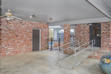 508 Oakbrook Cir, McComb, MS 39648 - photo 3