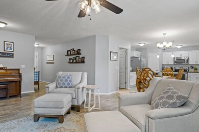 109 E Shawnee-25