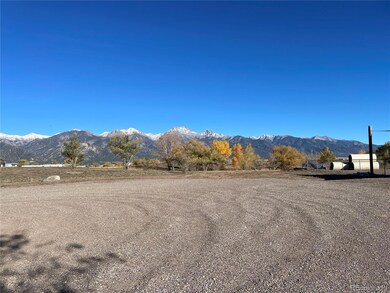 Casita Park common area with views