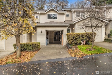 2419 S Meridian unit C-13, Puyallup, WA 98373 - photo 3