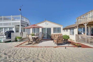 18 Ocean Ave South Seaside-small-032-022